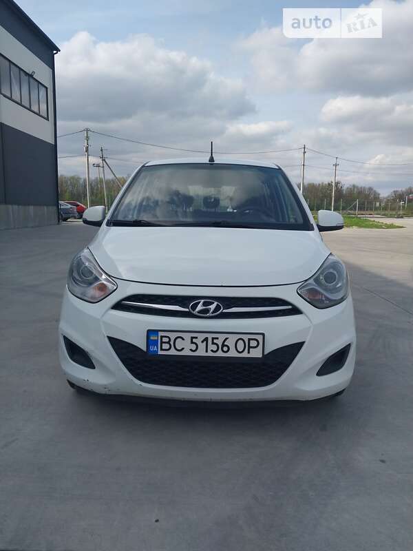 Хетчбек Hyundai i10 2012 в Львові