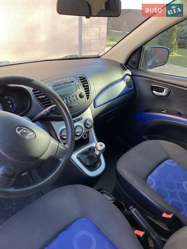Хэтчбек Hyundai i10 2009 в Одессе