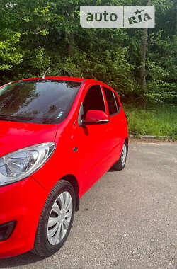 Хэтчбек Hyundai i10 2012 в Львове