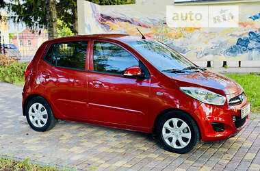 Хетчбек Hyundai i10 2012 в Рівному