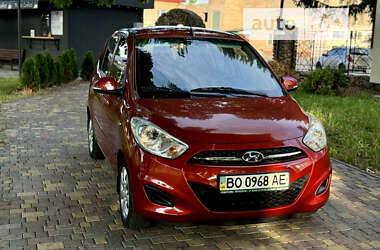 Хетчбек Hyundai i10 2012 в Рівному