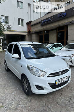 Хэтчбек Hyundai i10 2013 в Киеве