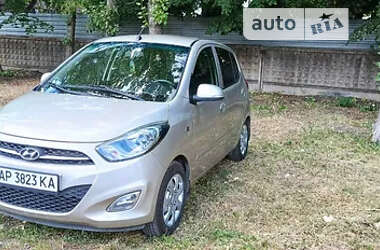 Хетчбек Hyundai i10 2013 в Одесі