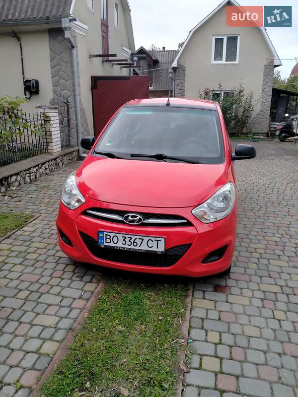Хэтчбек Hyundai i10 2012 в Тернополе
