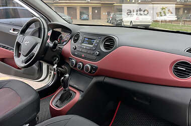Хэтчбек Hyundai i10 2019 в Киеве