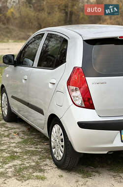 Хэтчбек Hyundai i10 2008 в Киеве