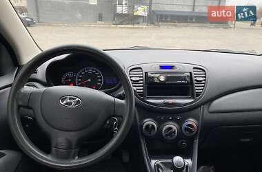 Хэтчбек Hyundai i10 2012 в Харькове