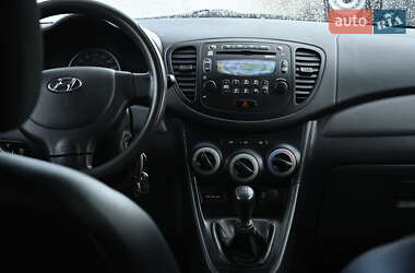 Хэтчбек Hyundai i10 2011 в Бердичеве