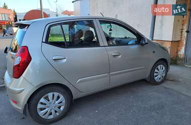 Хетчбек Hyundai i10 2012 в Мукачевому