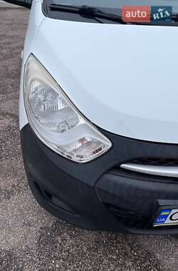 Хэтчбек Hyundai i10 2010 в Черкассах