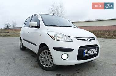 Хэтчбек Hyundai i10 2008 в Новомосковске