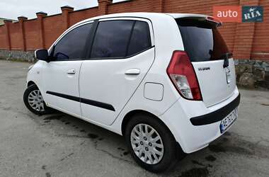 Хэтчбек Hyundai i10 2008 в Новомосковске