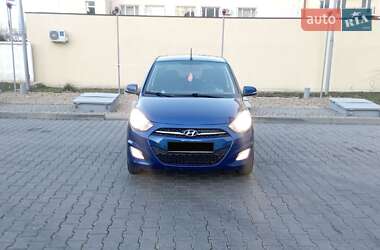 Хетчбек Hyundai i10 2011 в Одесі