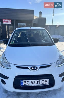 Хэтчбек Hyundai i10 2009 в Городке