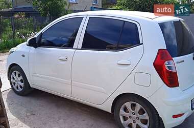 Хэтчбек Hyundai i10 2012 в Киеве