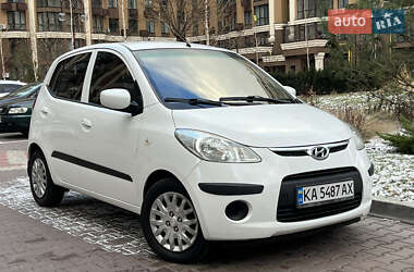 Хэтчбек Hyundai i10 2008 в Киеве