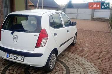 Хэтчбек Hyundai i10 2009 в Калуше