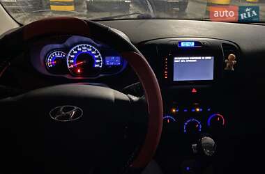 Хэтчбек Hyundai i10 2012 в Киеве