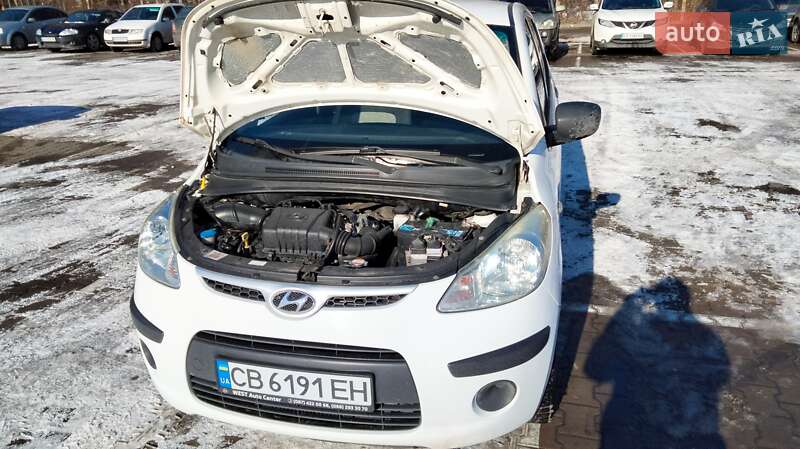 Хетчбек Hyundai i10 2008 в Чернігові