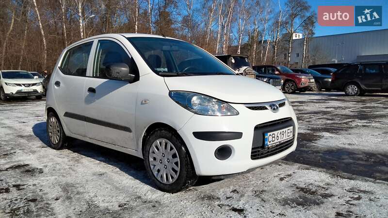 Хетчбек Hyundai i10 2008 в Чернігові