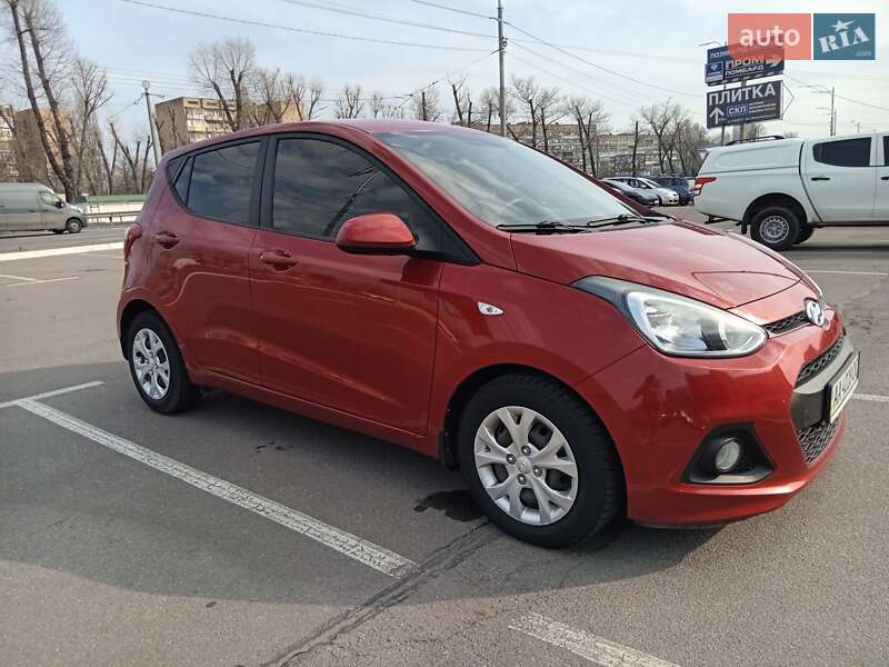 Хэтчбек Hyundai i10 2014 в Киеве