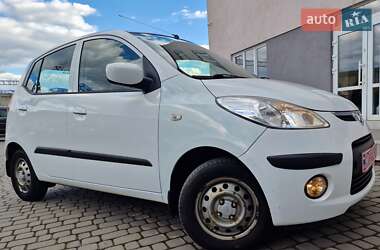 Хэтчбек Hyundai i10 2009 в 