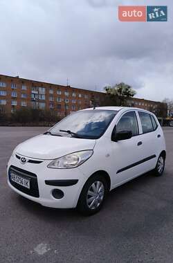 Хэтчбек Hyundai i10 2009 в 