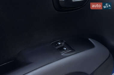 Хетчбек Hyundai i10 2013 в 