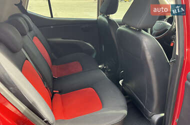 Хэтчбек Hyundai i10 2008 в 