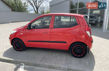 Хэтчбек Hyundai i10 2008 в 