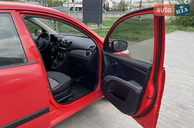 Хэтчбек Hyundai i10 2008 в 