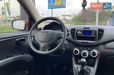 Хэтчбек Hyundai i10 2008 в 