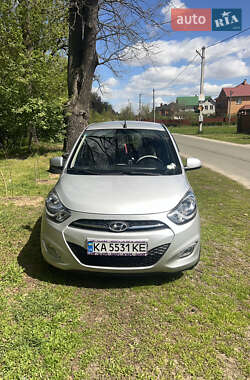 Хэтчбек Hyundai i10 2012 в 