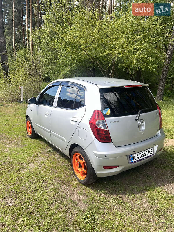 Хэтчбек Hyundai i10 2012 в Броварах