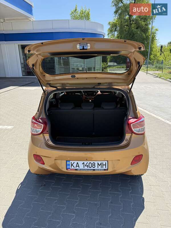 Хэтчбек Hyundai i10 2014 в Киеве