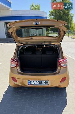 Хэтчбек Hyundai i10 2014 в 