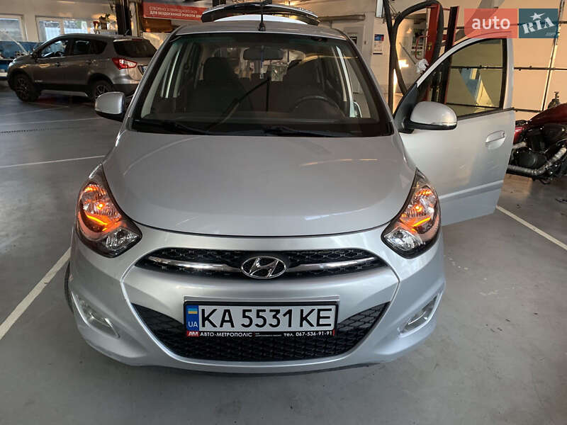 Хэтчбек Hyundai i10 2012 в Броварах
