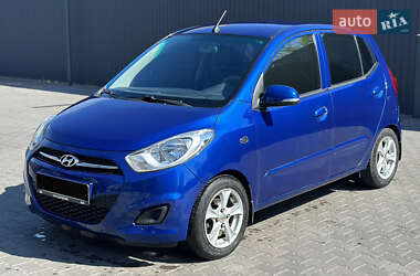 Хетчбек Hyundai i10 2011 в 