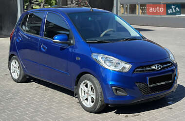 Хетчбек Hyundai i10 2011 в 