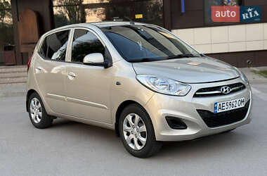 Хетчбек Hyundai i10 2012 в Дніпрі