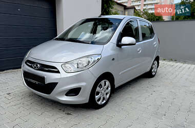 Хэтчбек Hyundai i10 2011 в Ужгороде