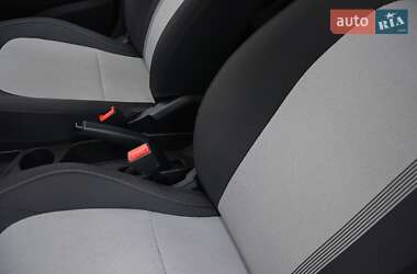 Хетчбек Hyundai i10 2021 в 
