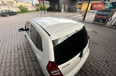 Хэтчбек Hyundai i10 2011 в 