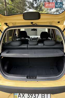 Хэтчбек Hyundai i10 2008 в 