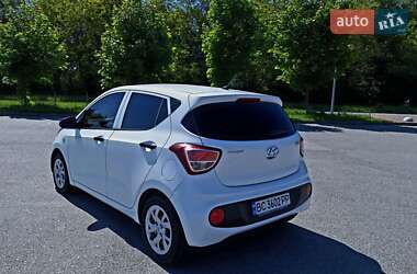 Хэтчбек Hyundai i10 2017 в 