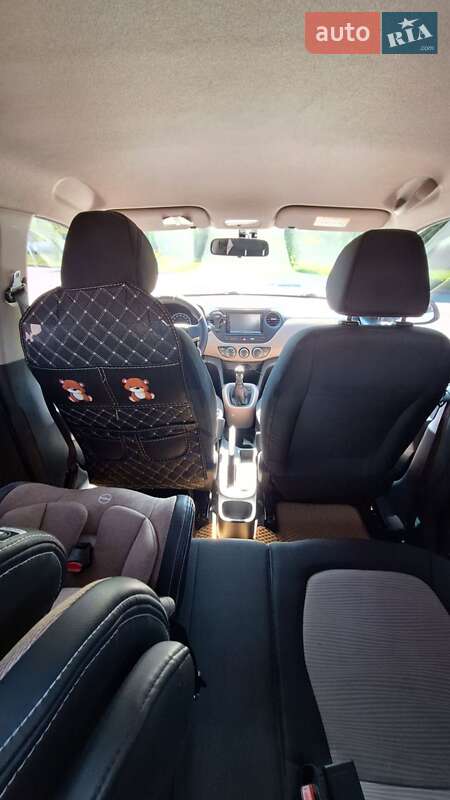 Хэтчбек Hyundai i10 2017 в Львове