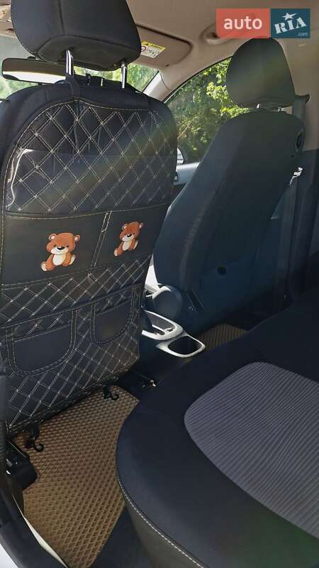 Хэтчбек Hyundai i10 2017 в Львове