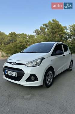 Хетчбек Hyundai i10 2014 в Дніпрі
