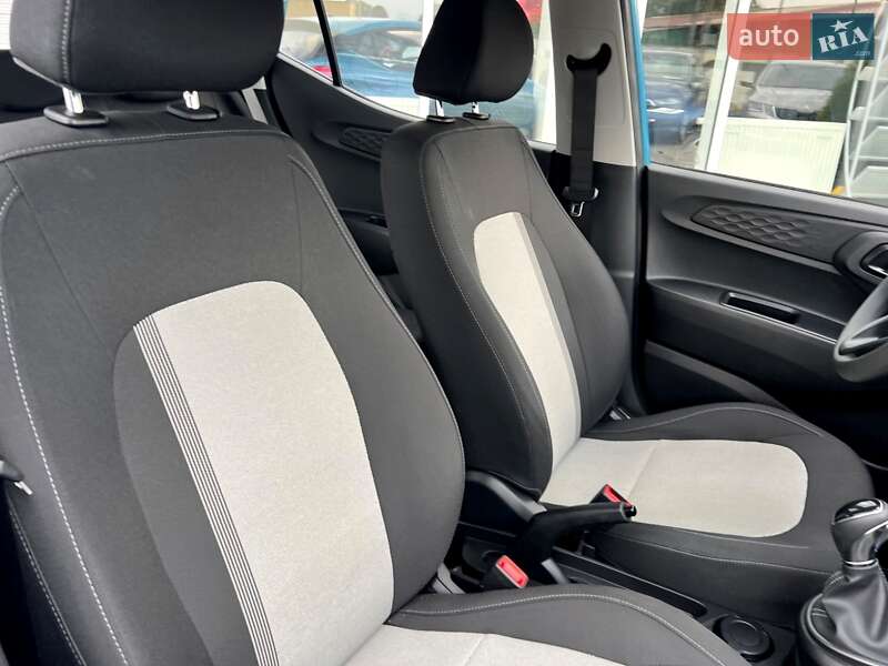 Хетчбек Hyundai i10 2023 в Києві