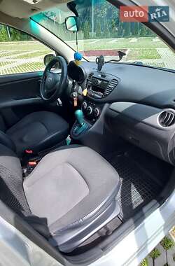 Хэтчбек Hyundai i10 2013 в 